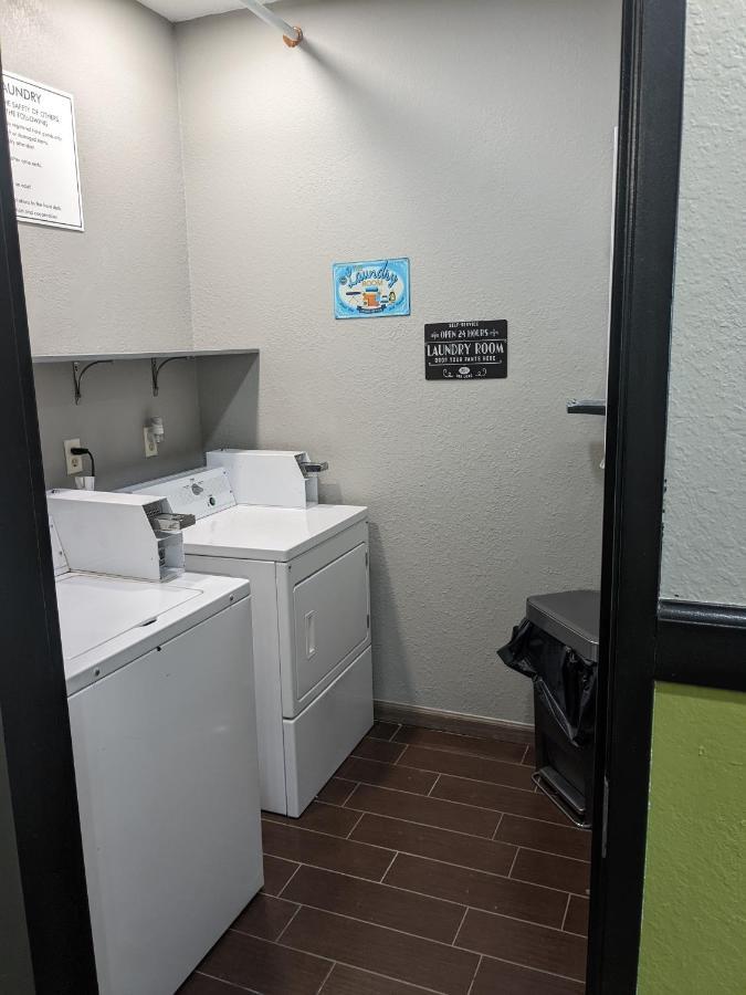 Quality Inn & Suites Ντέλαγουερ Εξωτερικό φωτογραφία