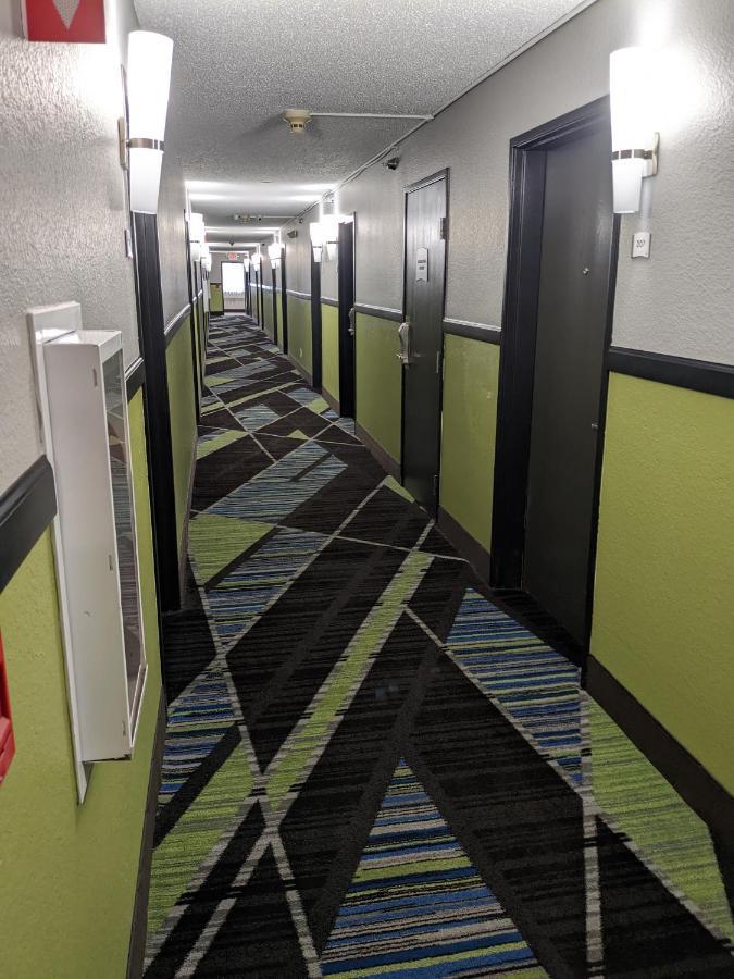 Quality Inn & Suites Ντέλαγουερ Εξωτερικό φωτογραφία