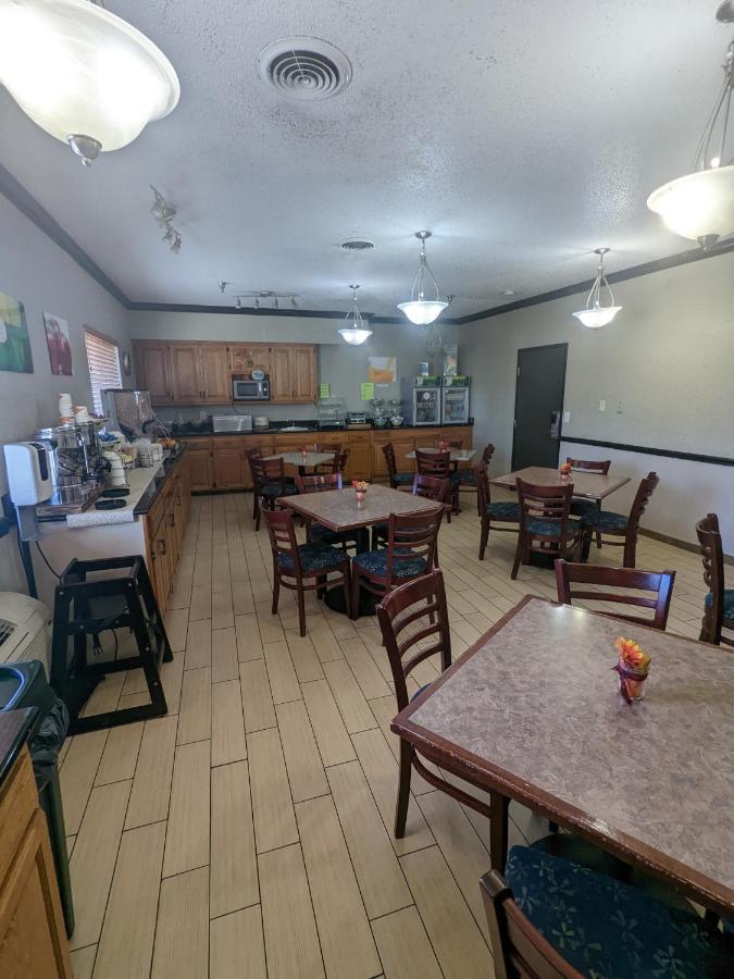 Quality Inn & Suites Ντέλαγουερ Εξωτερικό φωτογραφία