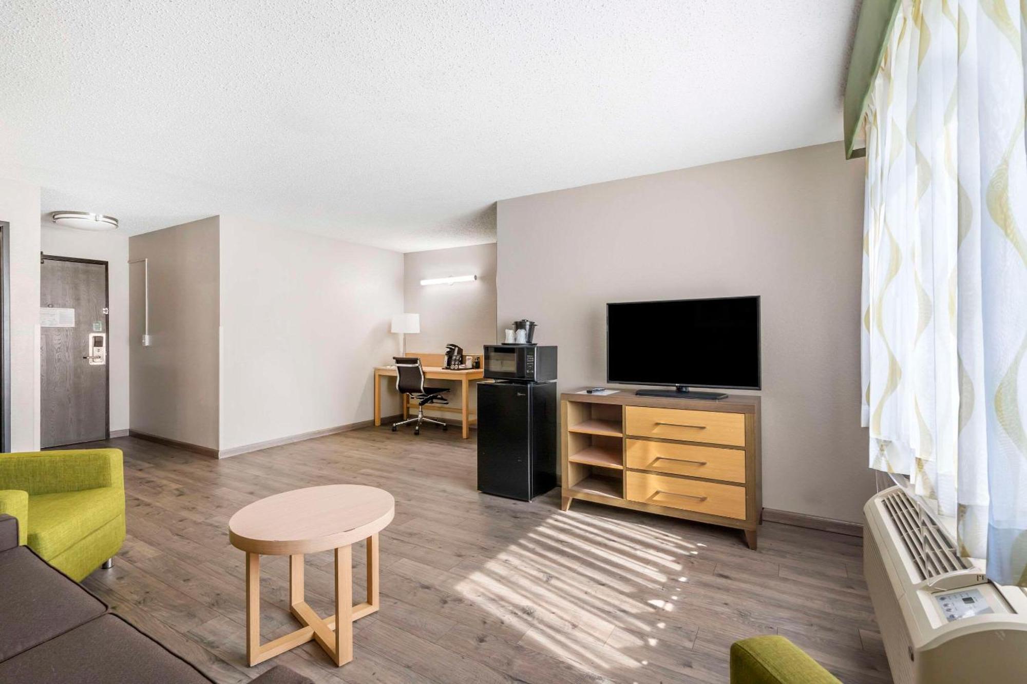 Quality Inn & Suites Ντέλαγουερ Εξωτερικό φωτογραφία